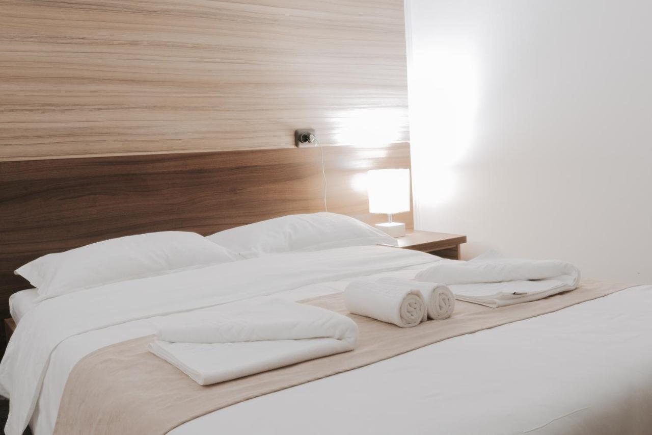 Hotel Apollo Central Sibiu Extérieur photo